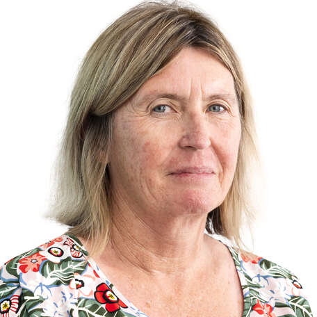 Carolyn Nelson
