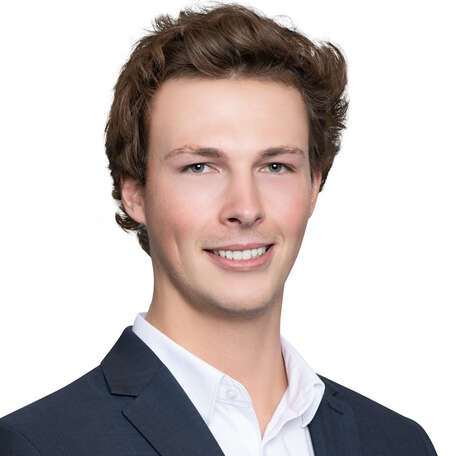 Tom Nixon